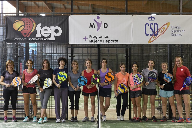 Éxito de las jornadas "Pádel en Femenino"